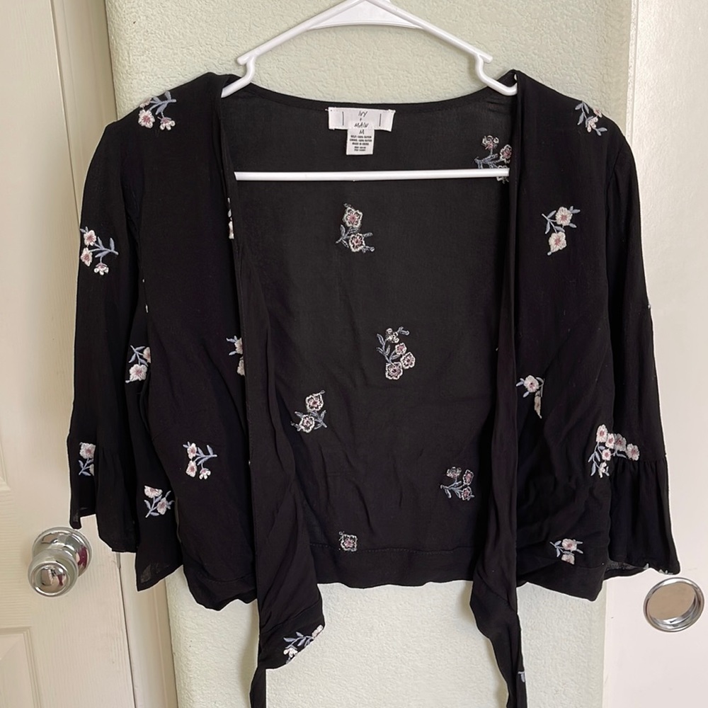 Ivy + Main Wrap Top